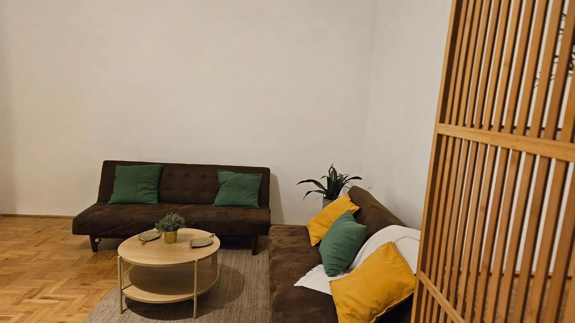 Downtown Gem Rooms Budapest Hostel