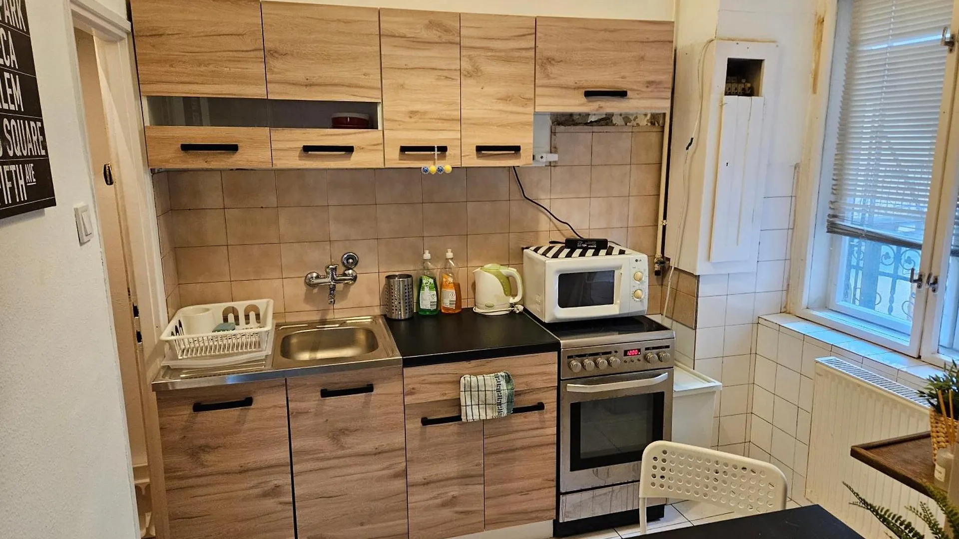 Downtown Gem Rooms Budapest Hostel